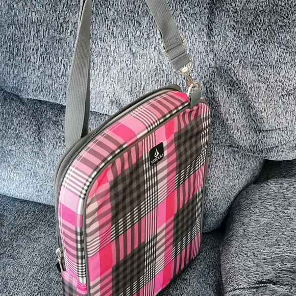 Pink laptop carrier - Picture 3 of 3